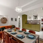 Stayeasy Station - Cozy 3 Bedrooms 3 Baths * Милан