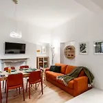 Апартаменты Stayeasy Station - Cozy 3 Bedrooms 3 Baths Милан